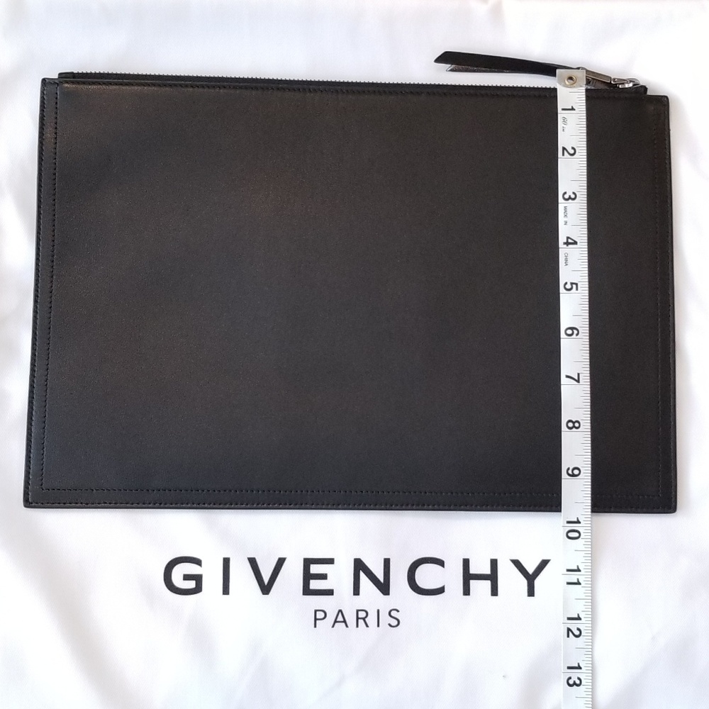 GENUINE GIVENCHY LARGE FLAT CLUTCH/ POUCH - Picture 7 of 8